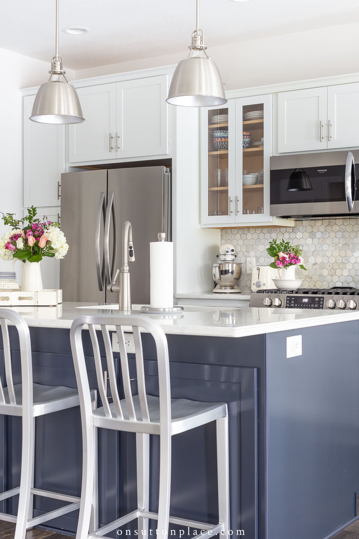 White kitchen blue island is a timeless and elegant choice for homeowners looking to create a stylish and inviting space.