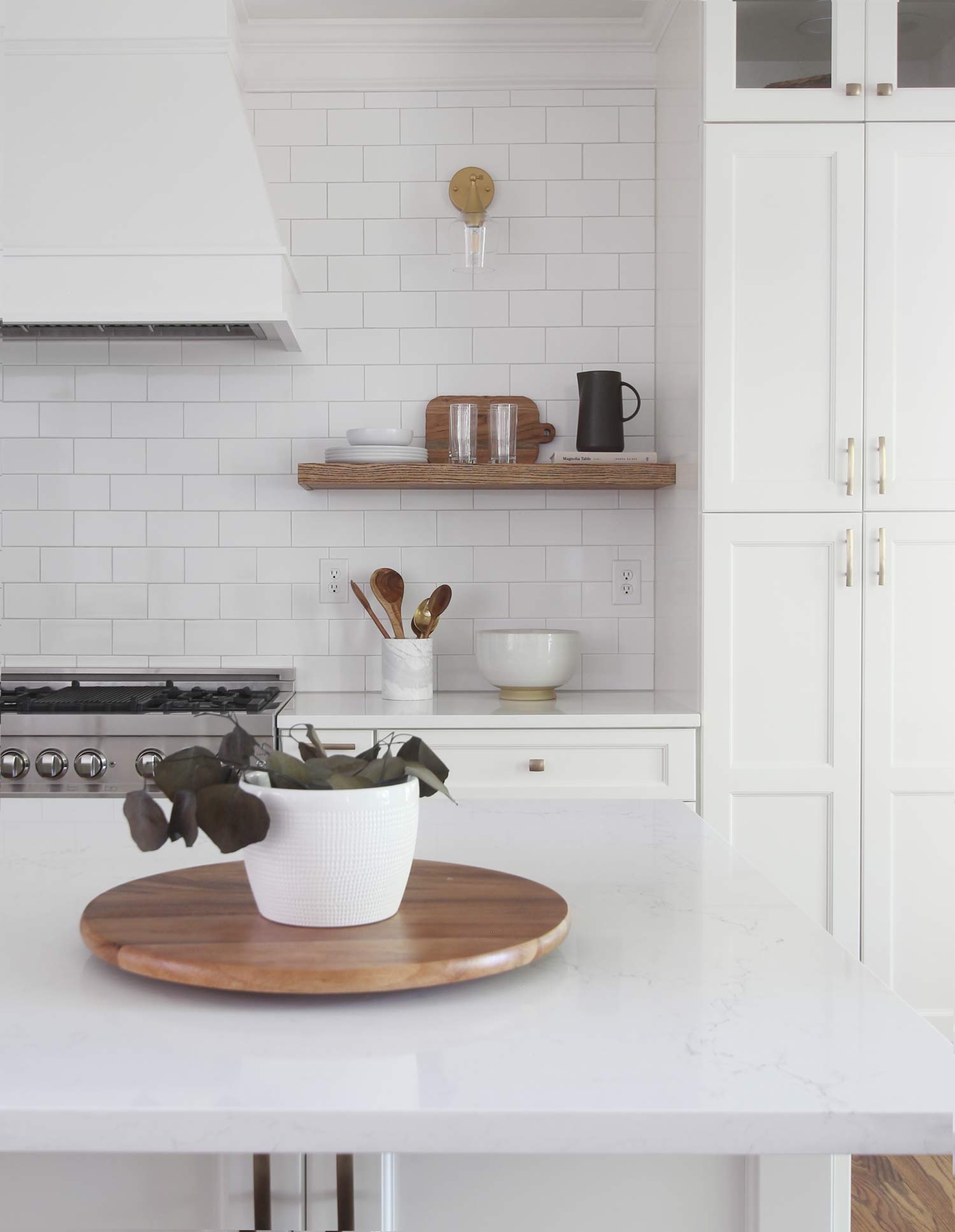 Kitchen island tray decor ideas