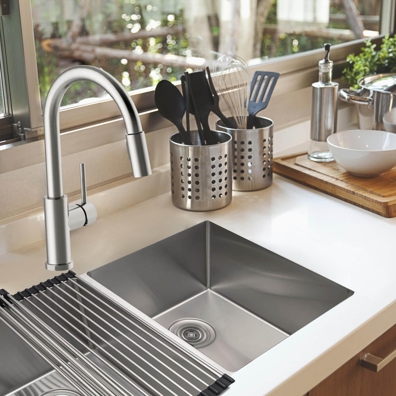 How to install a kitchen sink drain?