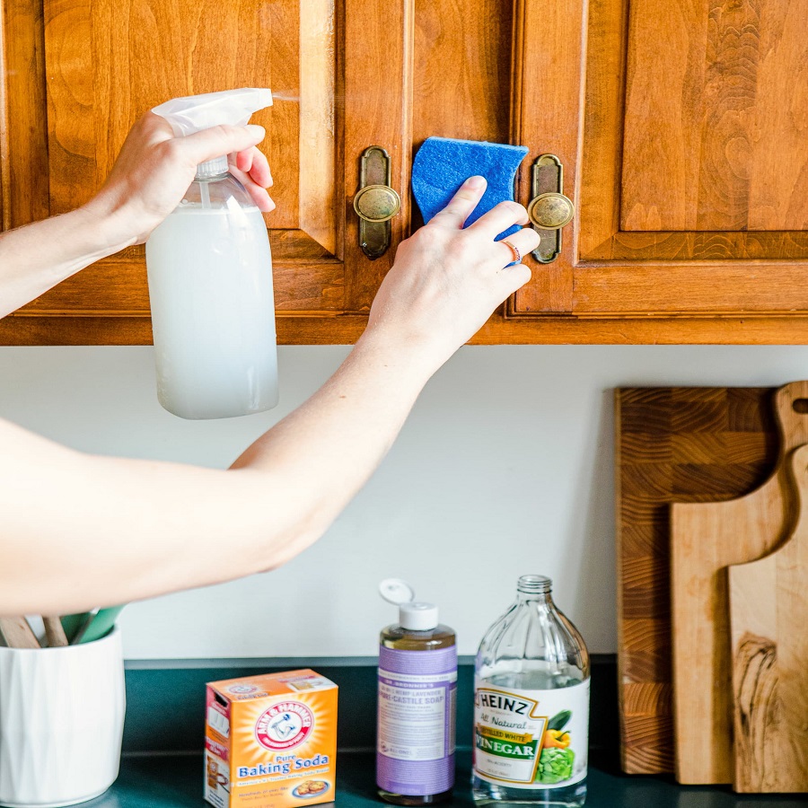 Kitchen cabinet degreaser