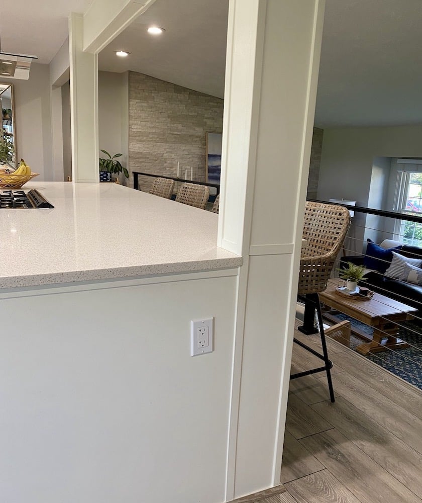 Kitchen island with columns